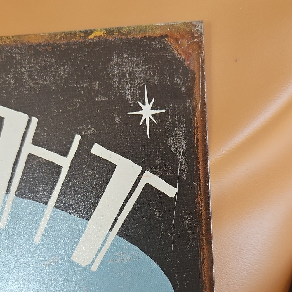 Vintage Twilight Lounge Retro Metal Tin Sign - Picture 4 of 9